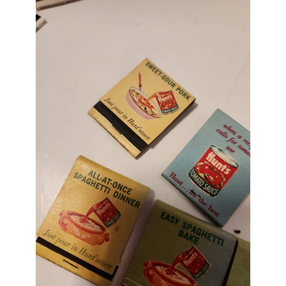 10X VINTAGE MATCHBOOK -‎ HUNTS TOMATO SAUCE - SAUCY SHORT RIBS RECIPE see pic
